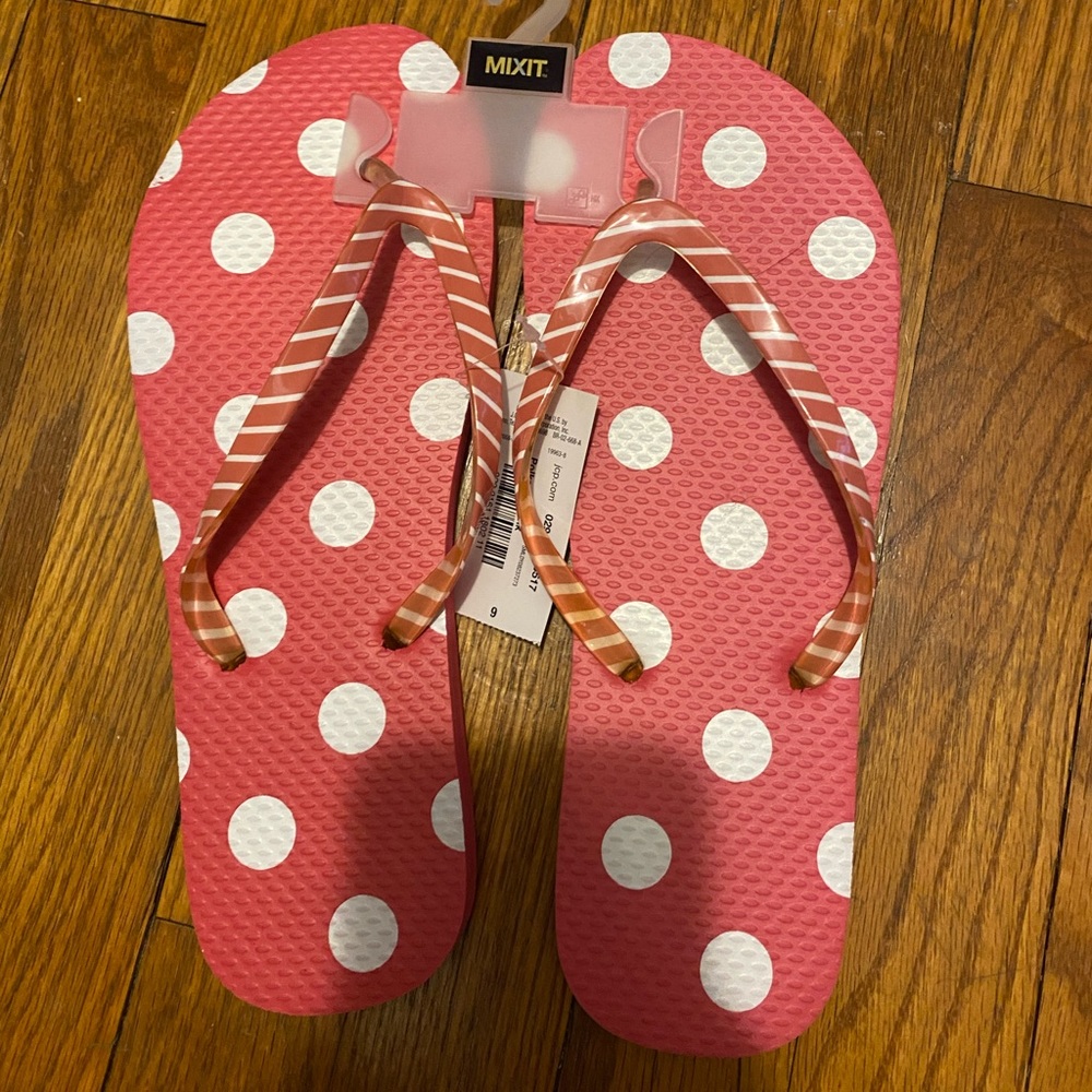 Poka Dot Flip Flops